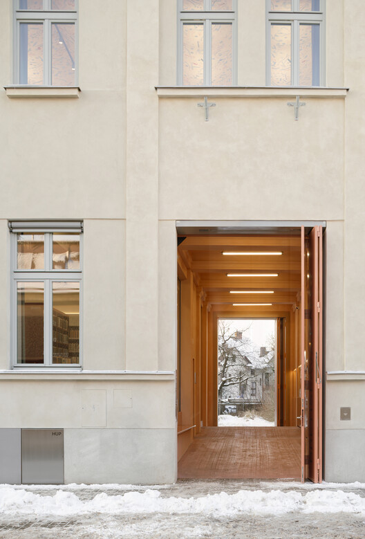 Library in Červený Kostelec / Papundekl Architects - Interior Photography, Wood, Door