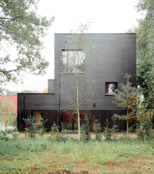 Common Woods / Space&Matter - Exterior Photography, Houses
