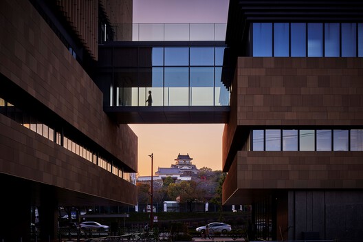 Hamamatsu Iwata Shinkin Bank Head Office and Main Branch / Nikken Sekkei - Interior Photography