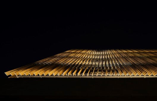 Hamamatsu Iwata Shinkin Bank Head Office and Main Branch / Nikken Sekkei - Image 17 of 28