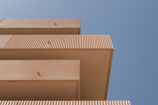 Edificio Magno En Teruel. España / Javier Prieto Arquitectos - Imagen 19 de 31