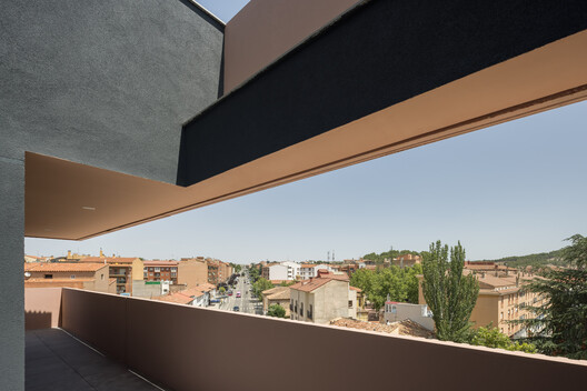 Edificio Magno En Teruel. España / Javier Prieto Arquitectos - Imagen 10 de 31