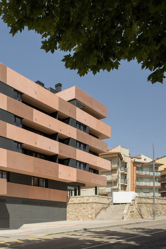 Edificio Magno En Teruel. España / Javier Prieto Arquitectos - Fotografía exterior