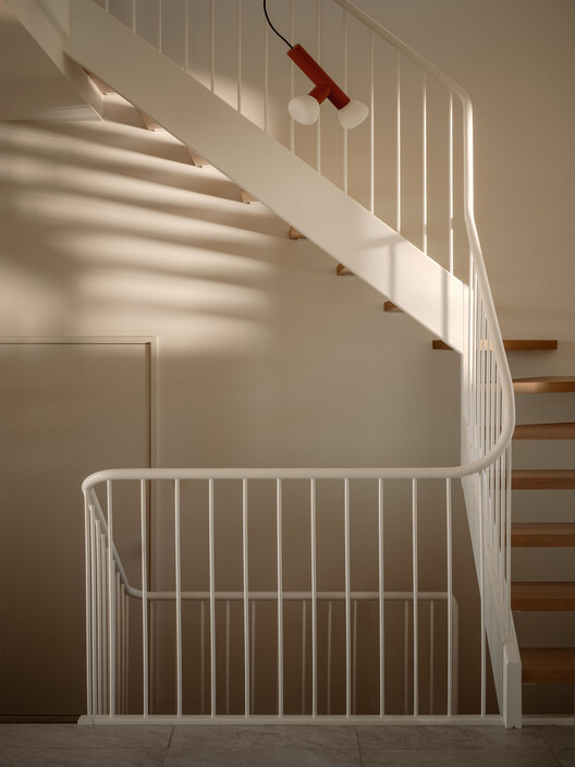 From the Shore Residence / MAJ - Mise à Jour - Image 23 of 26