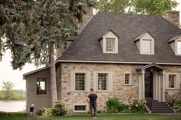 From the Shore Residence / MAJ - Mise à Jour - Exterior Photography, Renovation, Door