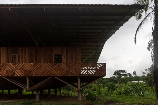 Sacred Yawanawa Village / Rosenbaum - Image 9 of 32