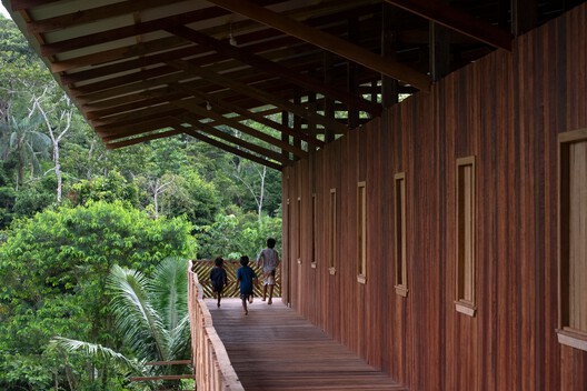 Sacred Yawanawa Village / Rosenbaum - Interior Photography, Wood