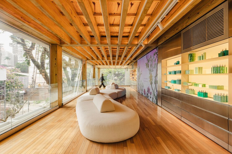 Casa Francis / Rosenbaum - Fotografia de Interiores, Sala de Estar, Madeira, Iluminação, Vidro