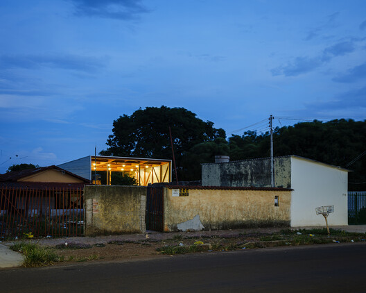 Sede Administrativa de la Asociación Tierra Indígena Xingu / 23 SUL + Santiago D'Ávila - Fotografía exterior