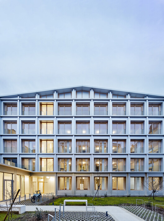 Parking Lot into Social Housing Residence / NZI Architectes - Exterior Photography
