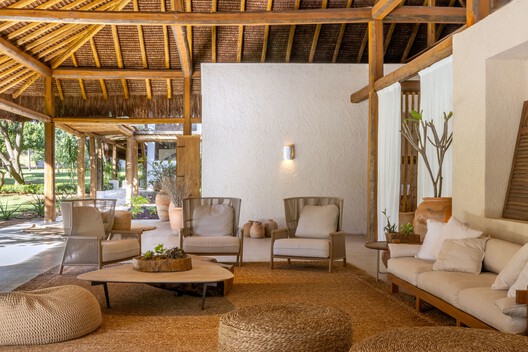 Spa / Angela Castilho Arquitetura e Interiores - Fotografia de Interiores, Sala de Estar, Madeira, Cadeira