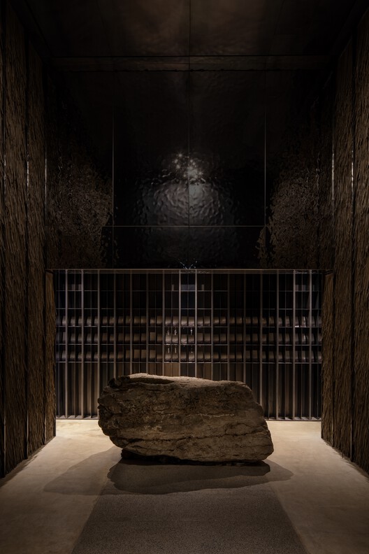 Mugok / 100A associates - Image 17 of 29