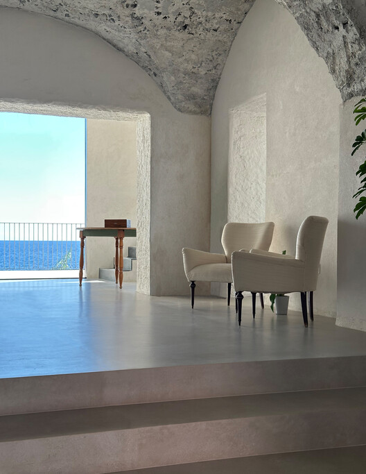 Villa Lava / Nábito Architects - Fotografía interior, Sillas