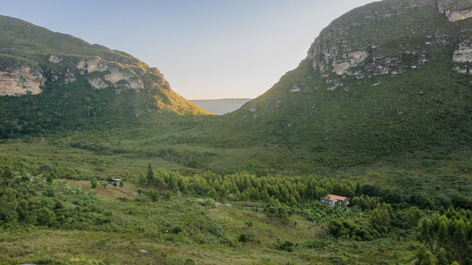 Carcará House / Victoria Nizarala Arquitetura - Image 8 of 24