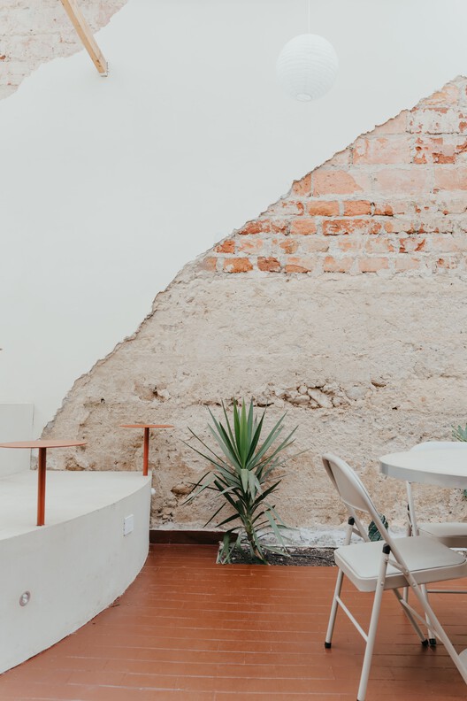 Nola café & cocina / Baral Studio - Fotografía interior, Escaleras, Barandas