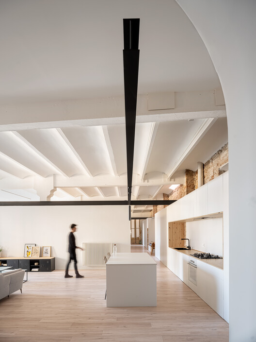 MA6B - Gallery House / 2.17 Arquitectura - Fotografía de Interiores, Cocina, Madera, Iluminación, Fijación de Vigas