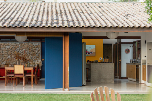 São Roque House / Gema Arquitetura São Roque House / Gema Arquitetura - Interior Photography, Wood, Door, Chair, Beam, Patio