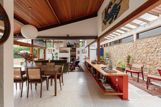 São Roque House / Gema Arquitetura São Roque House / Gema Arquitetura - Interior Photography, Dining room, Wood, Beam