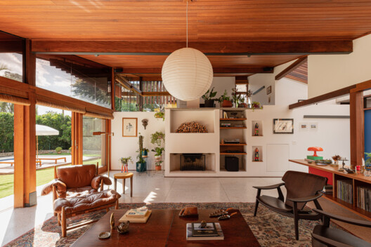 São Roque House / Gema Arquitetura São Roque House / Gema Arquitetura - Interior Photography, Wood, Chair
