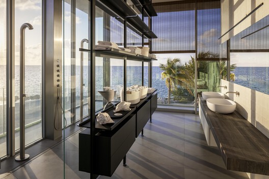 Van der Vlugt Residence / [STRANG] - Interior Photography, Glass, Chair, Balcony