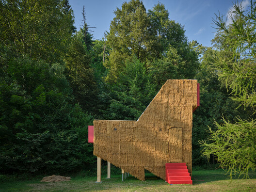 Cabin Fever 2025 Installations / Hello Wood - Exterior Photography, Garden