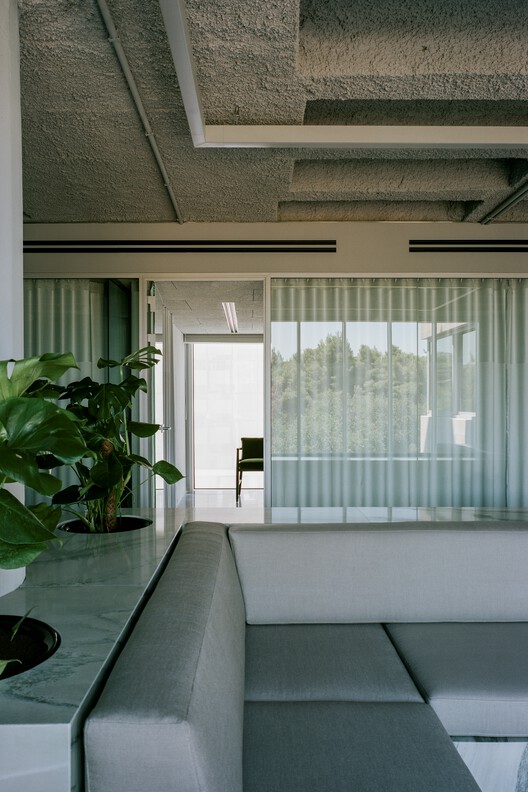 Art 1 Office / Neiheiser Argyros - Interior Photography, Glass