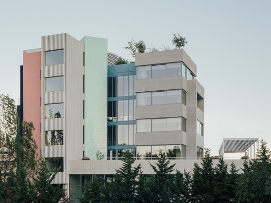 Art 1 Office / Neiheiser Argyros - Exterior Photography