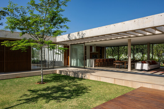 Swing House / lb+mr - Exterior Photography, Wood, Courtyard