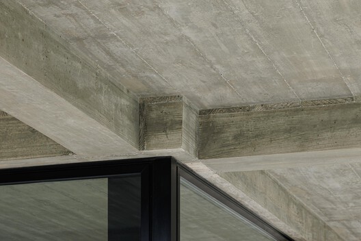 House CR / SO Arquitetura & Design - Image 13 of 46