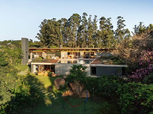 Itupeva House / UNA MUNIZVIEGAS Itupeva House / UNA MUNIZVIEGAS - Image 8 of 26