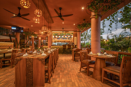 The Luc Lifestyle / Atelier Generations Vasudeva Design - Interior Photography, Dining room, Table, Chair