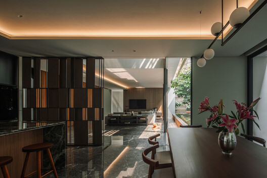 JT Residence / Wahana Architects - Image 10 of 23