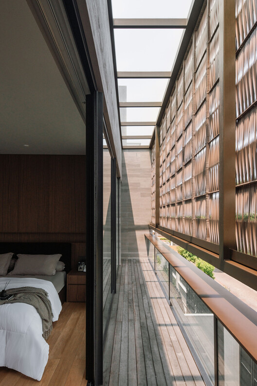 JT Residence / Wahana Architects - Image 3 of 23