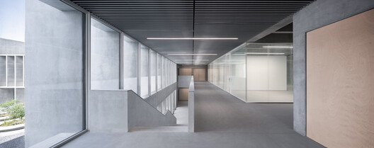 Facultad de Turismo de Malága / VAILLO + ARCHITECTS Facultad de Turismo de Malága / VAILLO + ARCHITECTS - Imagen 12 de 34