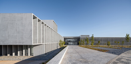 Facultad de Turismo de Malága / VAILLO + ARCHITECTS Facultad de Turismo de Malága / VAILLO + ARCHITECTS - Imagen 1 de 34
