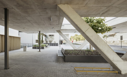 New Ontinyent Hospital / Contell-Martínez Arquitectos + Manuel Vega Arquitectos New Ontinyent Hospital / Contell-Martínez Arquitectos + Manuel Vega Arquitectos - Image 5 of 21