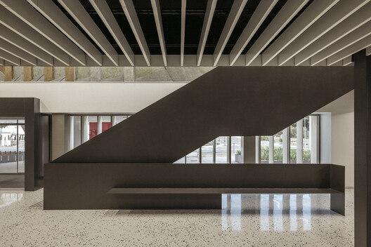 New Ontinyent Hospital / Contell-Martínez Arquitectos + Manuel Vega Arquitectos New Ontinyent Hospital / Contell-Martínez Arquitectos + Manuel Vega Arquitectos - Image 4 of 21