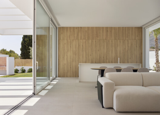 Filipines House  / TO DO hub d'arquitectura - Interior Photography, Living Room, Wood, Concrete