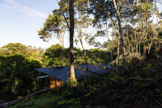 Hoguera de Madera Refuge / Mestizo Estudio Arquitectura - Exterior Photography, Wood, Forest