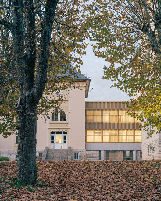 Connecting Gallery for the Les Verdaines Retirement Home / Agence Vulcano-Gibello - Image 13 of 18