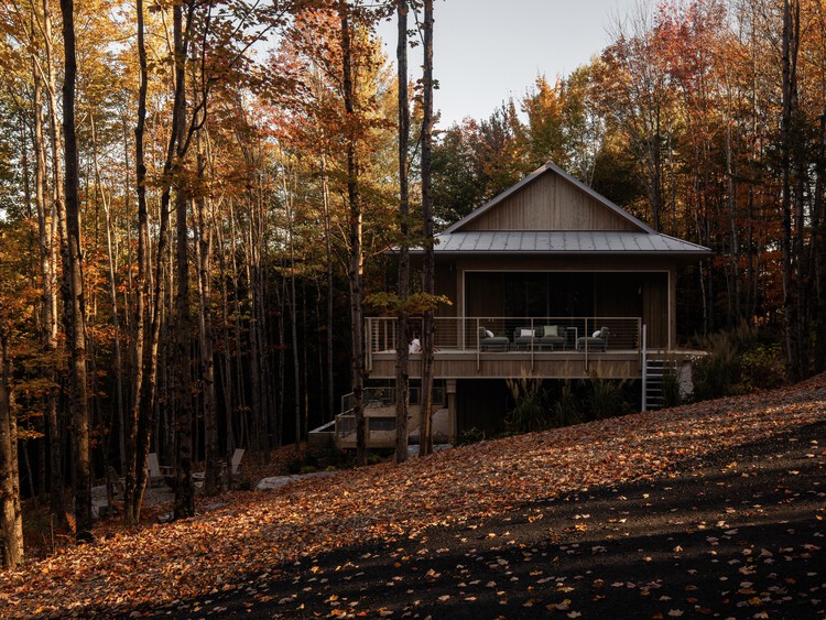 Perchée Residence / Matière Première Architecture - Houses