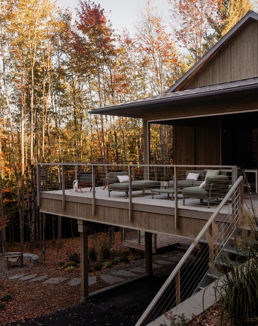 Perchée Residence / Matière Première Architecture - Exterior Photography, Wood, Deck, Balcony, Patio
