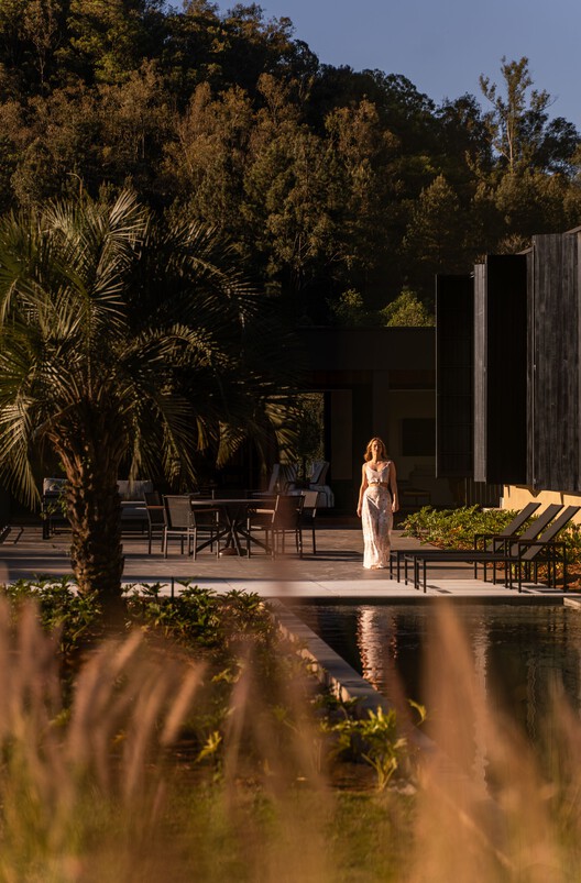 Entremontes House / Harpa Arquitetura - Exterior Photography, Garden
