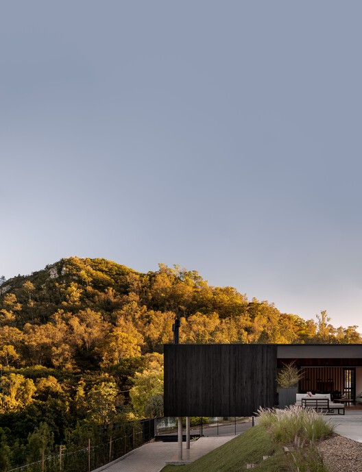 Entremontes House / Harpa Arquitetura - Image 10 of 44