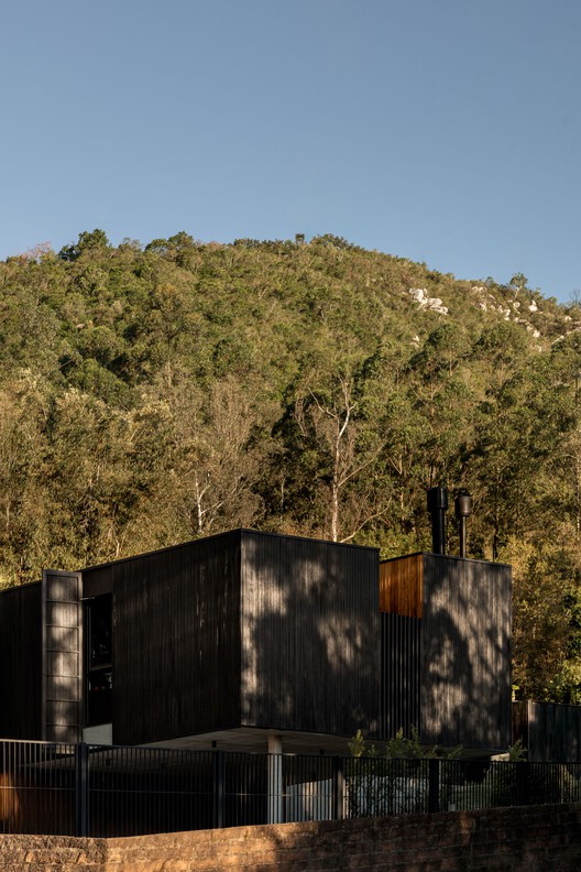 Entremontes House / Harpa Arquitetura - Exterior Photography, Wood