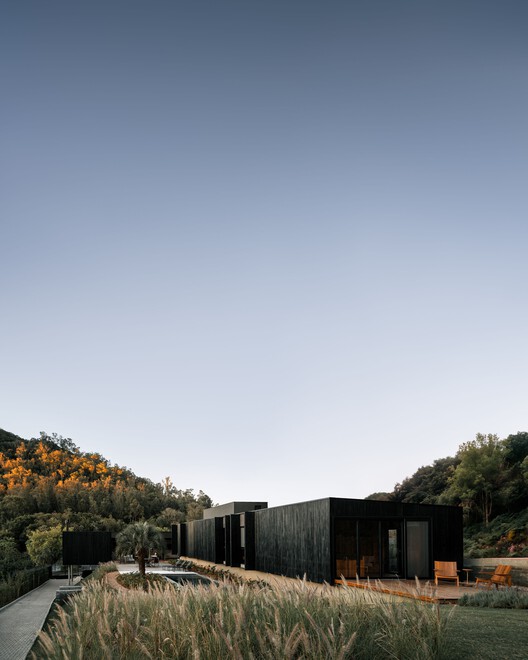 Entremontes House / Harpa Arquitetura - Image 6 of 44