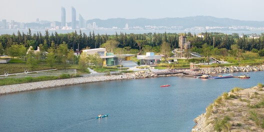 Nerve Lab. Experimental Sports Support Buildings on Double Happiness Island / Studio 10 Nerve Lab. Experimental Sports Support Buildings on Double Happiness Island / Studio 10 - Image 17 of 40