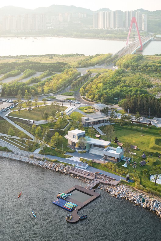 Nerve Lab. Experimental Sports Support Buildings on Double Happiness Island / Studio 10 Nerve Lab. Experimental Sports Support Buildings on Double Happiness Island / Studio 10 - Image 27 of 40