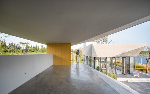 Nerve Lab. Experimental Sports Support Buildings on Double Happiness Island / Studio 10 Nerve Lab. Experimental Sports Support Buildings on Double Happiness Island / Studio 10 - Image 23 of 40