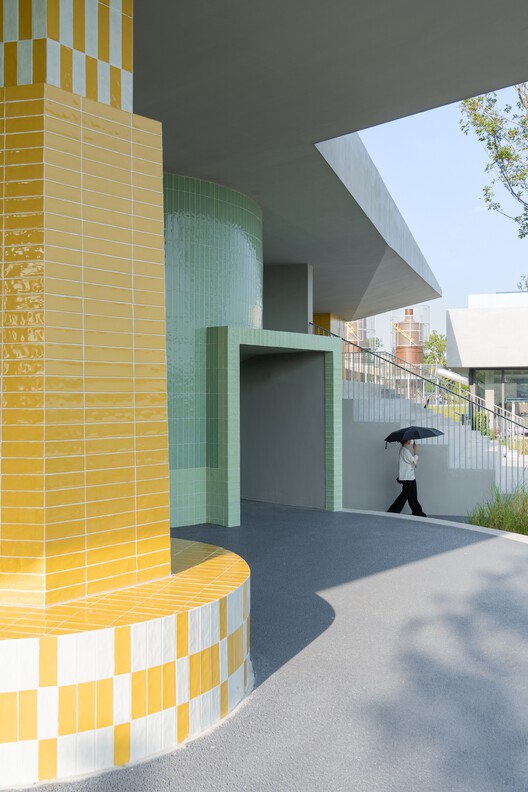 Nerve Lab. Experimental Sports Support Buildings on Double Happiness Island / Studio 10 Nerve Lab. Experimental Sports Support Buildings on Double Happiness Island / Studio 10 - Interior Photography